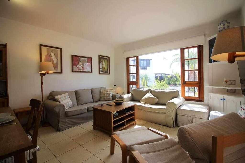 Casa Barbara En Playa Bastian Apartment Costa Teguise Bagian luar foto