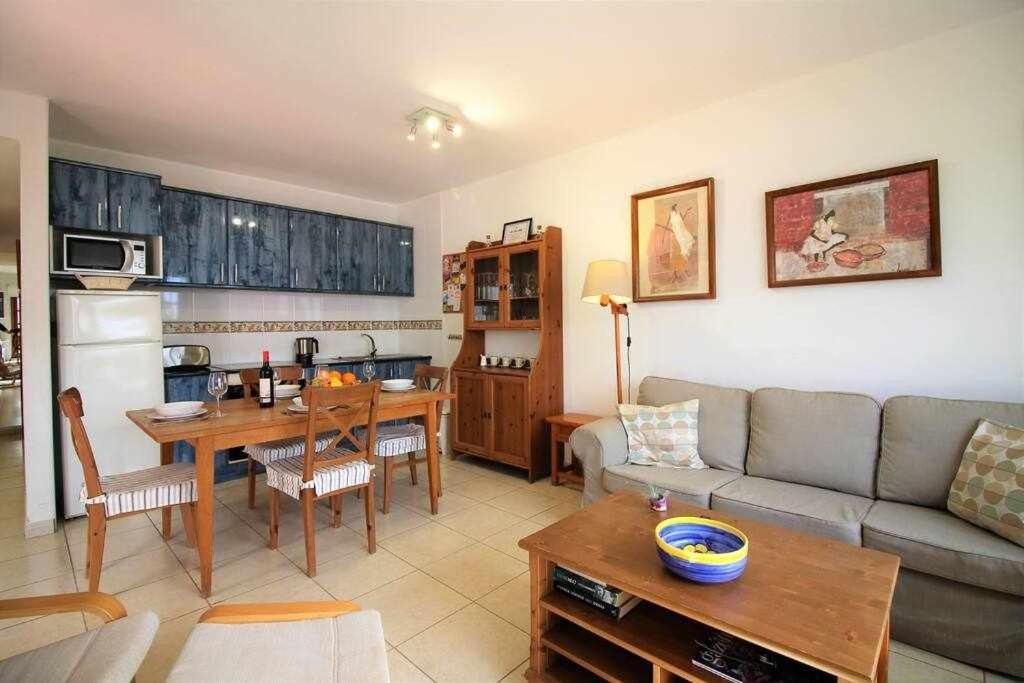 Casa Barbara En Playa Bastian Apartment Costa Teguise Bagian luar foto